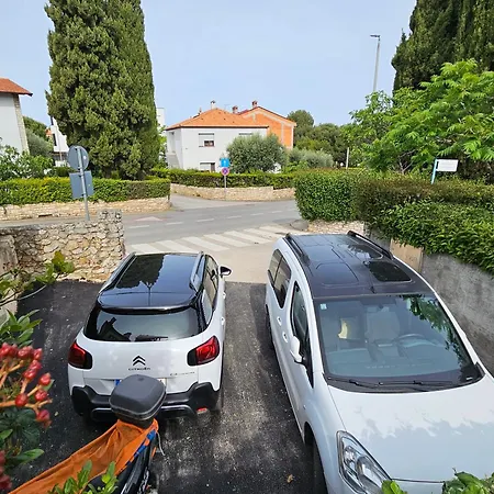 Apartment Zita - Heart Of Rovinj, For 2, Free Parking, 2min Center, 5min Walk Rovinj